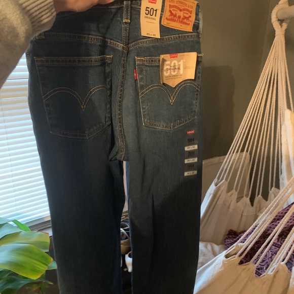 Brand new Levi 501 jeans - Picture 1 of 4